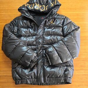 Nike Air Jordan Puffer Jacket Jumpman Black Boy's Med Gold accents EUC
